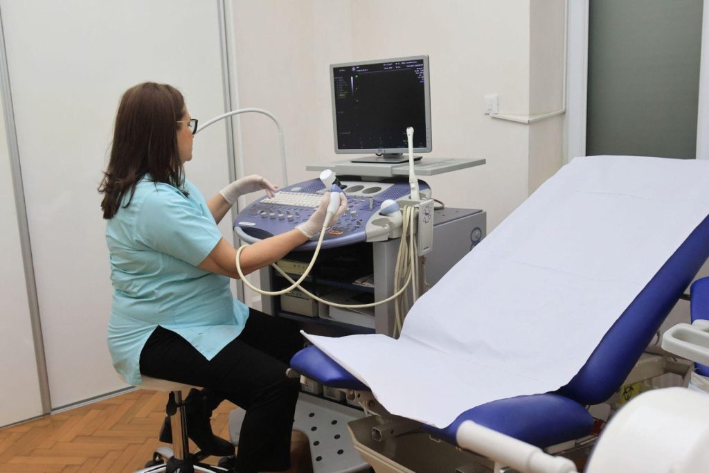 Viața cu HPV nu trebuie să fie o povară – Dr Lorena Turculet construiește parcursul tău terapeutic