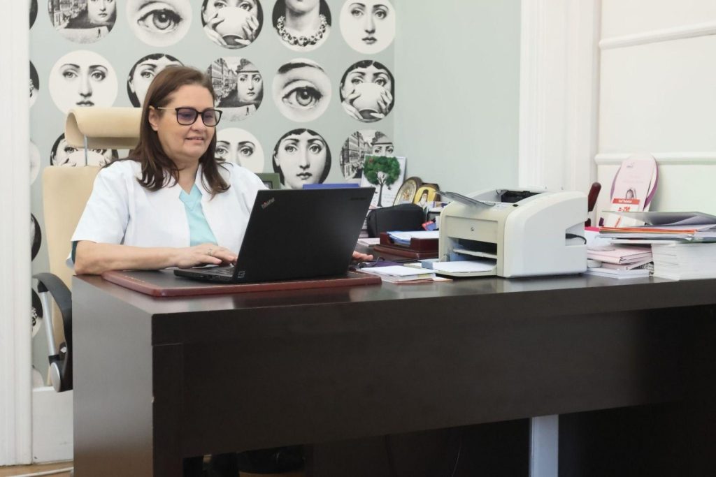 Dr. Lorena Turculeț transformă terapia Drip într-un sprijin modern pentru femeile care traversează perimenopauza și menopauza