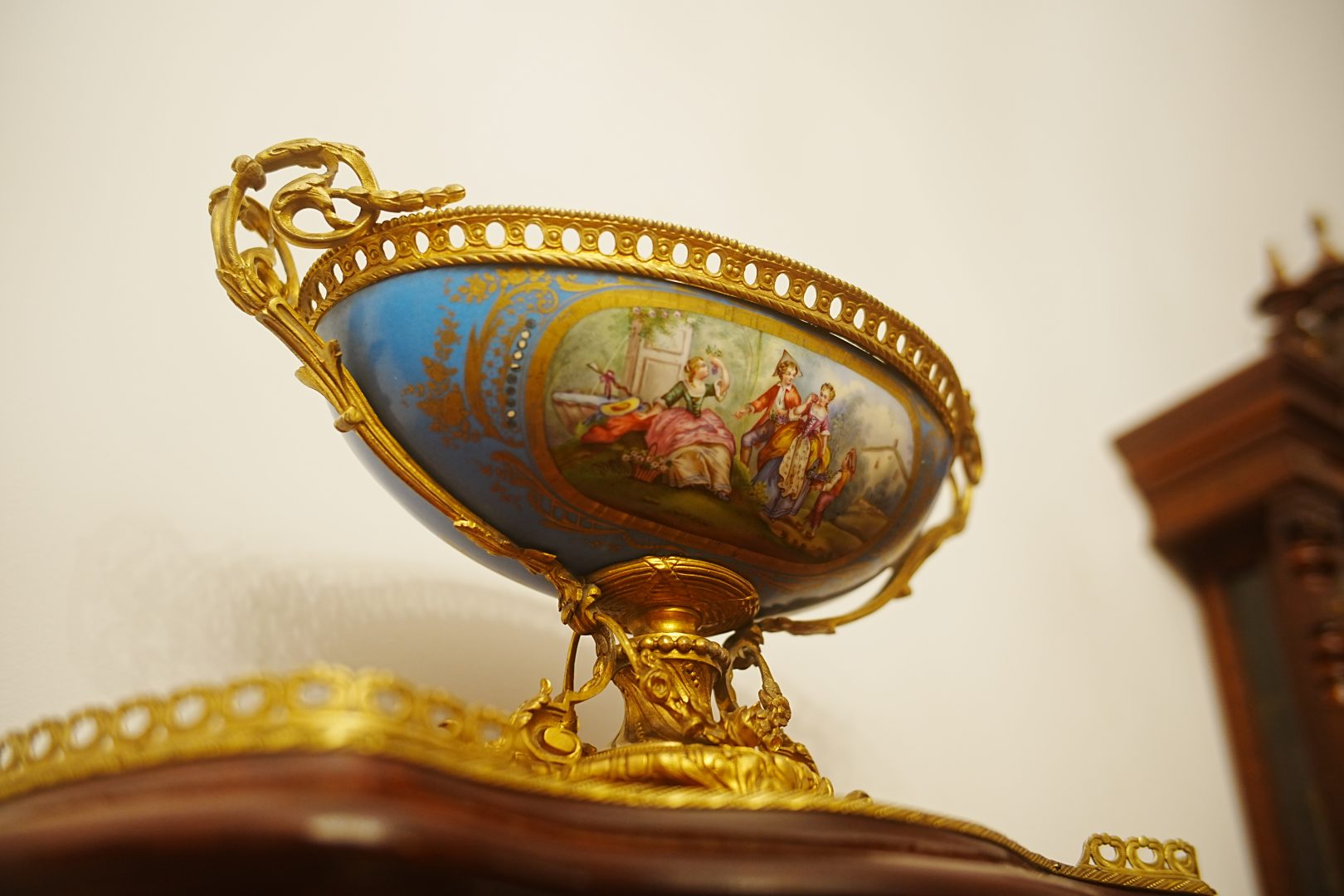 Art. History. Experience. – Descoperă expoziția artă românească în Casa Tătărăscu